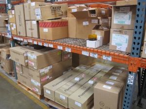 LOT TO INCLUDE: MISC. GE AND PHILLIPS FLUORESCENT, INCANDESCENT, AND HID LAMPS AND LIGHTING FIXTURES. LOADING & HANDLING FEE $15-4228